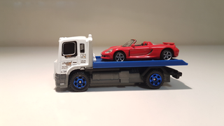 Makeitfit Monday: Rennsport Reunion Edition - Malibu International 1:87 Porsche Carrera GT